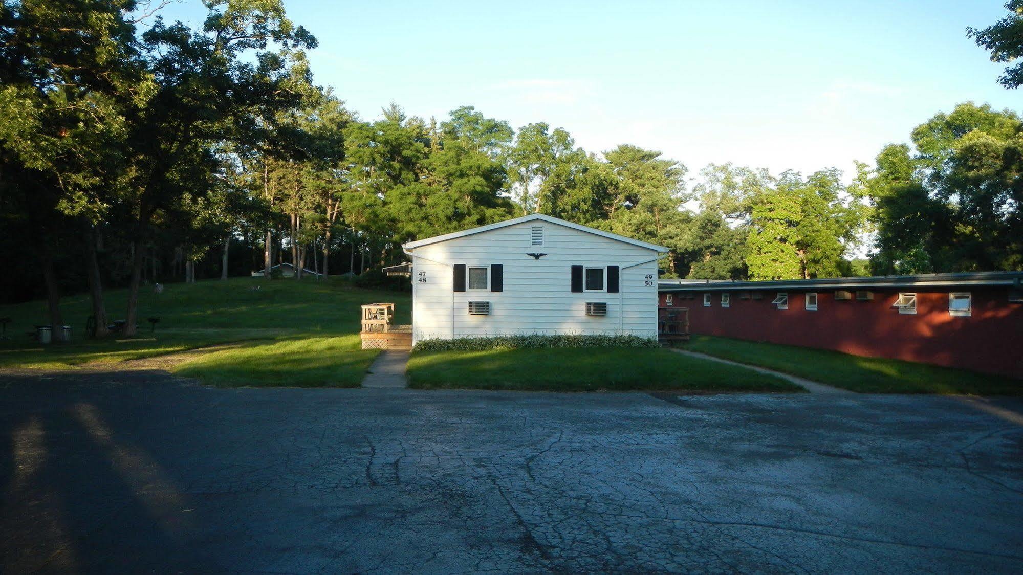 Indian Trail Motel Wisconsin Dells Exteriér fotografie