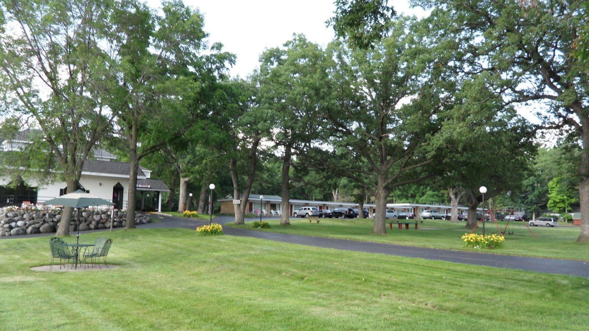 Indian Trail Motel Wisconsin Dells Exteriér fotografie