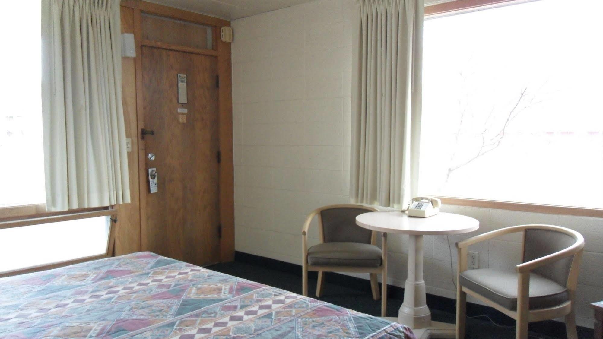 Indian Trail Motel Wisconsin Dells Exteriér fotografie