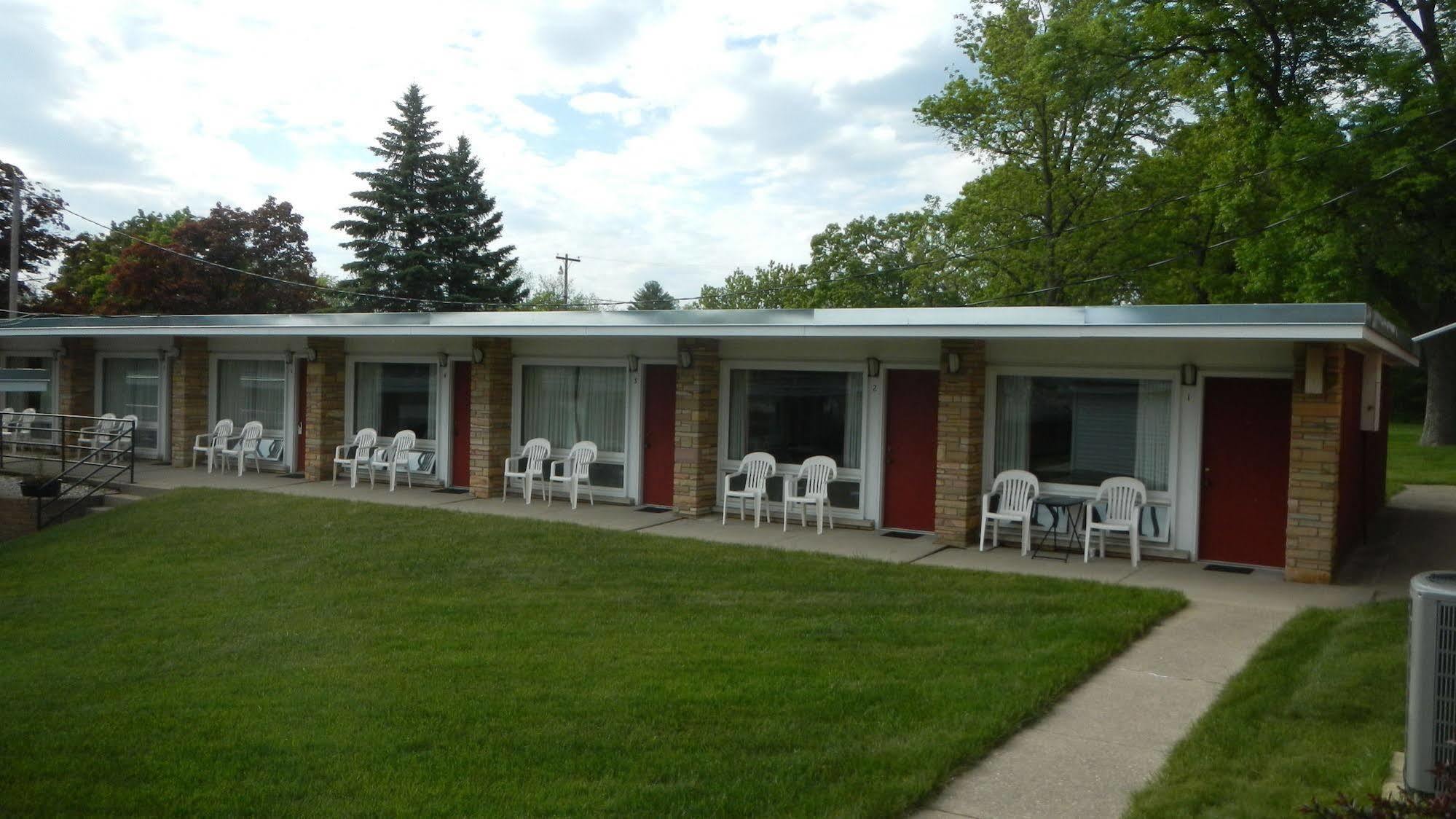 Indian Trail Motel Wisconsin Dells Exteriér fotografie